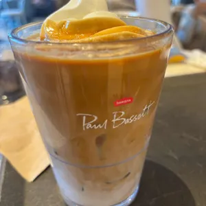 폴바셋 대표 사진