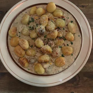 잉글우드 대표 사진