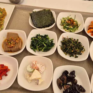 산야초본가식당 대표 사진