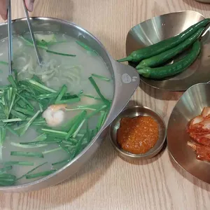 궁림바지락칼국수 사진