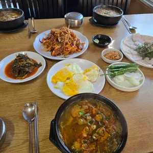 참조은돼지얼큰이해장국 사진 1