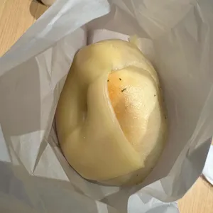 베이글리스트 X 라크루뜨 대표 사진