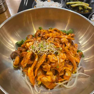 사월에쭈꾸미전골 대표 사진