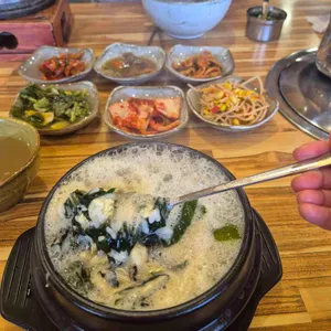 유정이네통영굴밥 사진