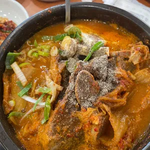 크라운감자탕 사진