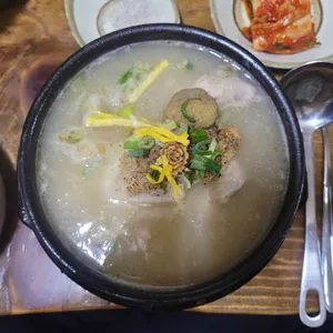 부광황칠삼계탕 사진 1