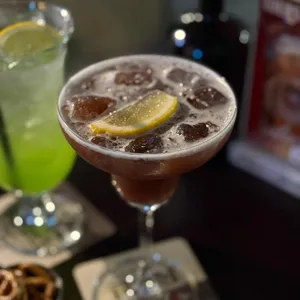 Louder 대표 사진