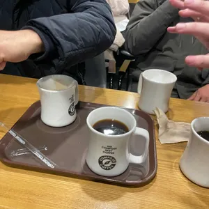 컴포즈커피 사진