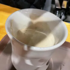 컴포즈커피 사진