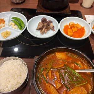 산더미 미성돼지국밥 대표 사진