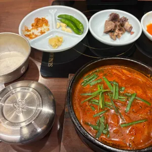 산더미 미성돼지국밥 사진