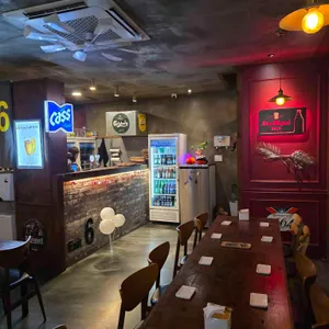 6번출구 리뷰 사진