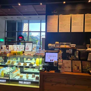 폴 바셋 리뷰 사진