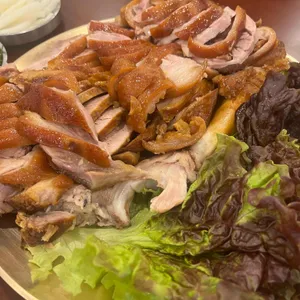 윤밀원 대표 사진