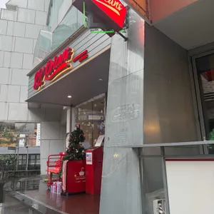 82올리언즈 리뷰 사진