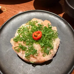 소극적 대표 사진