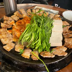 무쇠김치삼겹 사진