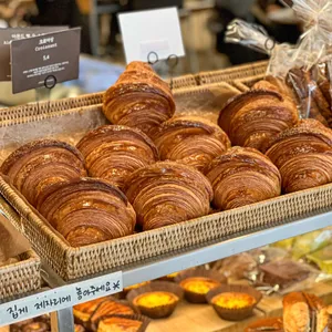 라운드앤드 사진