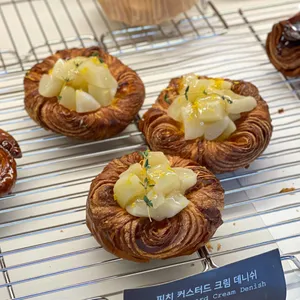 라운드앤드 리뷰 사진