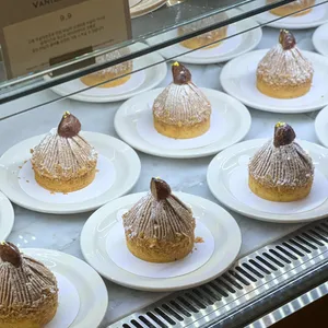 라운드앤드 사진