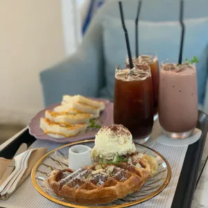 카페 에이프릴 대표 사진