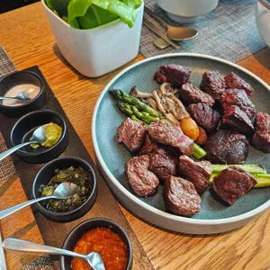 한쿡 대표 사진