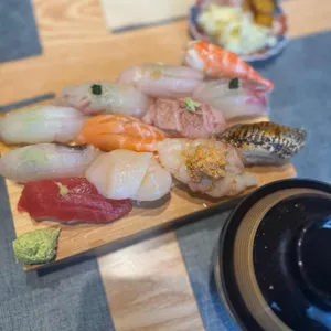 구스시 대표 사진