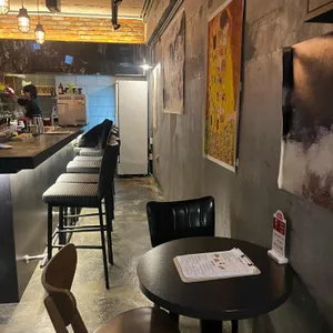 Louder 리뷰 사진