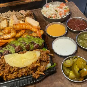 띠오 데 산타바바라 멕시칸 타코&그릴 대표 사진