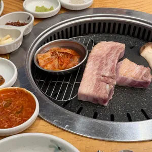 맛찬들왕소금구이 사진 1