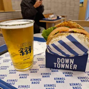 다운타우너 리뷰 사진