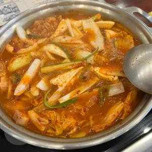 초부리김치찌개 사진 1