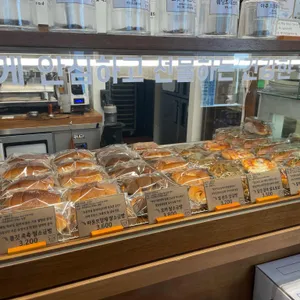 엉클브레드 대표 사진