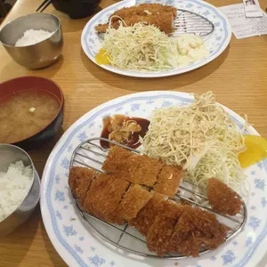 명동돈가스 사진