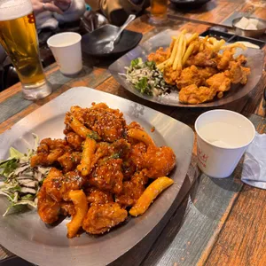 로켓치킨 대표 사진