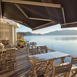 화이트하우스 리뷰 사진