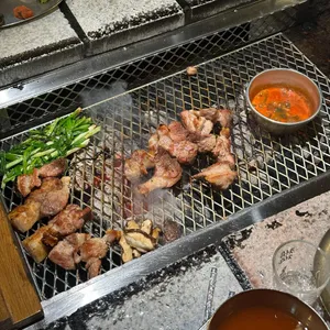 산청숯불가든 사진