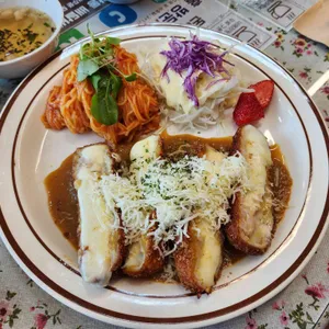 돈아당 돈가스 사진