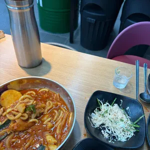 통큰솥뚜껑닭볶음탕 사진 2