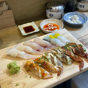 윤실장 초밥 사진