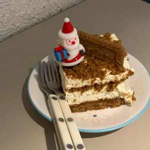 콘라트 대표 사진