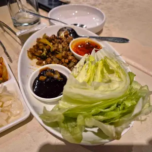 아메리칸 차이니즈 친 사진