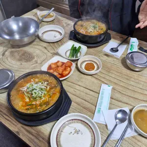 밀리내감자탕 대표 사진