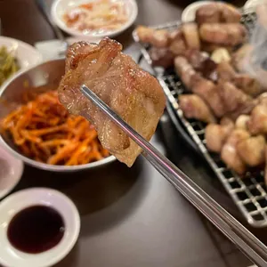 일통왕소금구이 사진