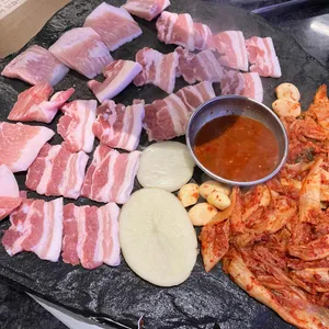 석암생소금구이 대표 사진