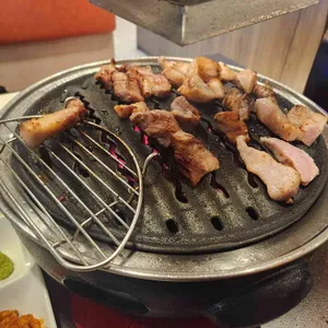 돈몽 대표 사진