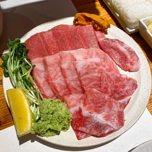 마구로테이블 사진 1