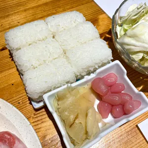 마구로테이블 사진