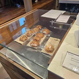 레트로팔코 커피 로스터스 리뷰 사진