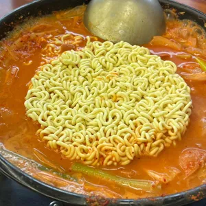 성수부대찌개 대표 사진